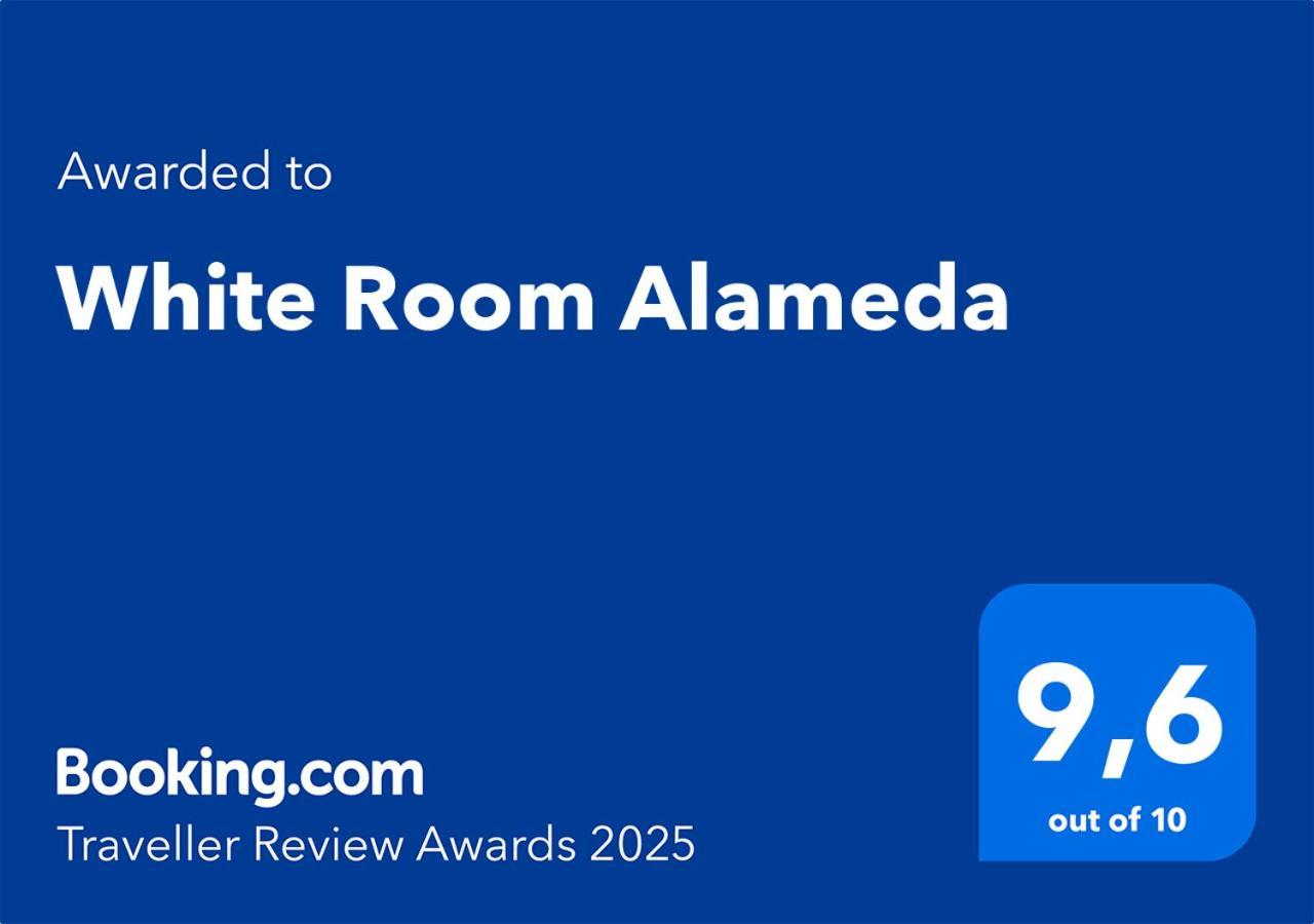 White Room Alameda Seville Exterior photo
